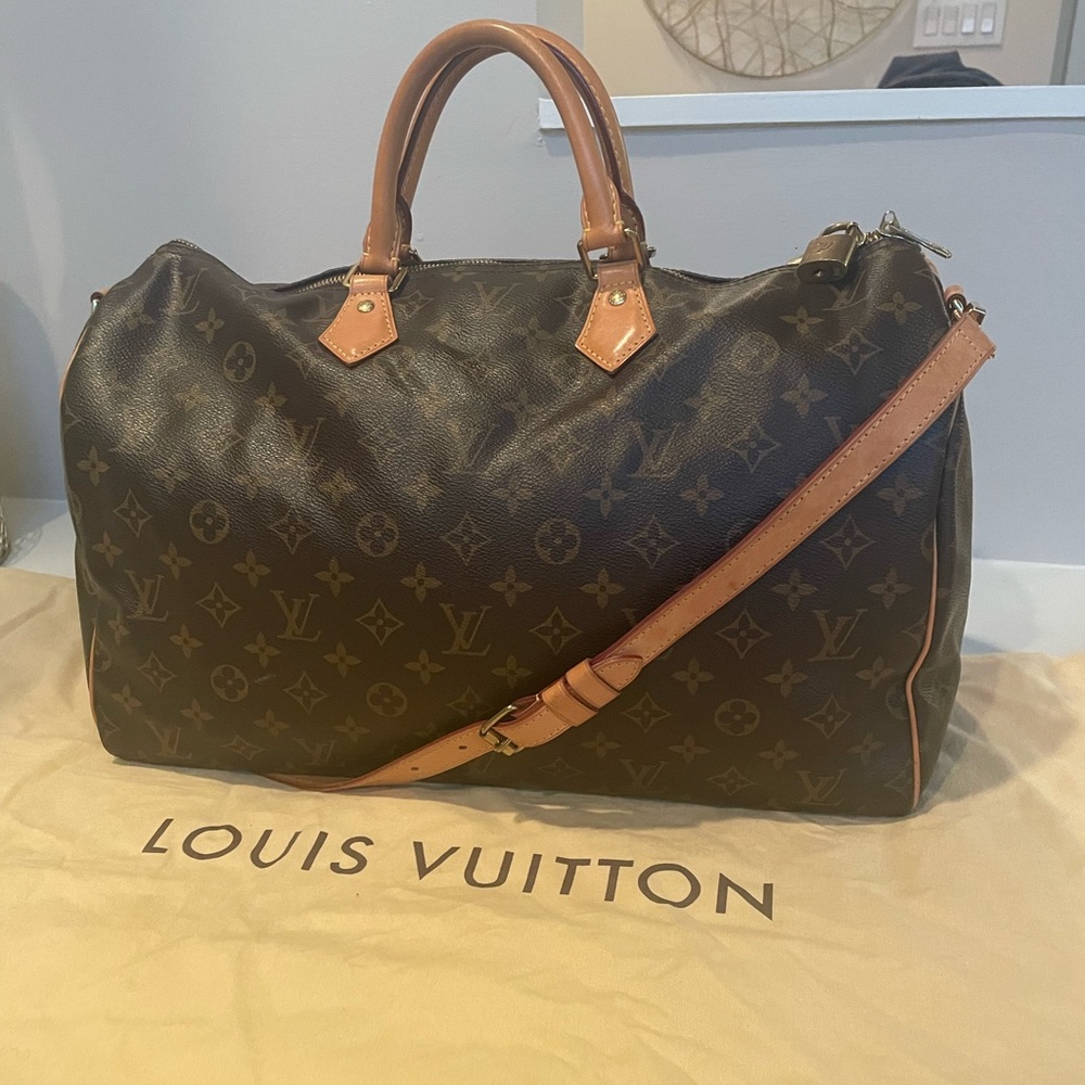 Louis Vuitton Speedy 40 Bandouliere